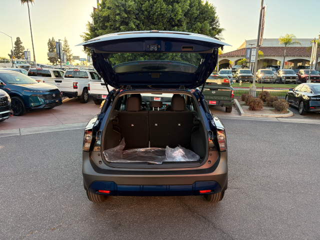 New 2027 Deep Blue Pearl Nissan S image 7