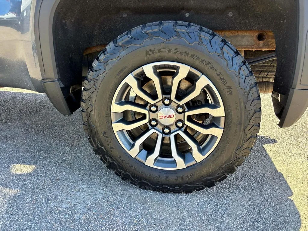 Used 2021 Sky GMC AT4 image 8