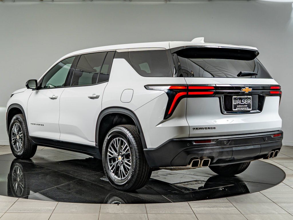 Used 2024 Summit White Chevrolet LS image 7