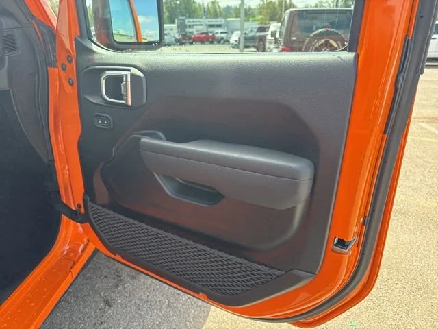 New 2026 Joose Exterior Paint Jeep Sport S image 8