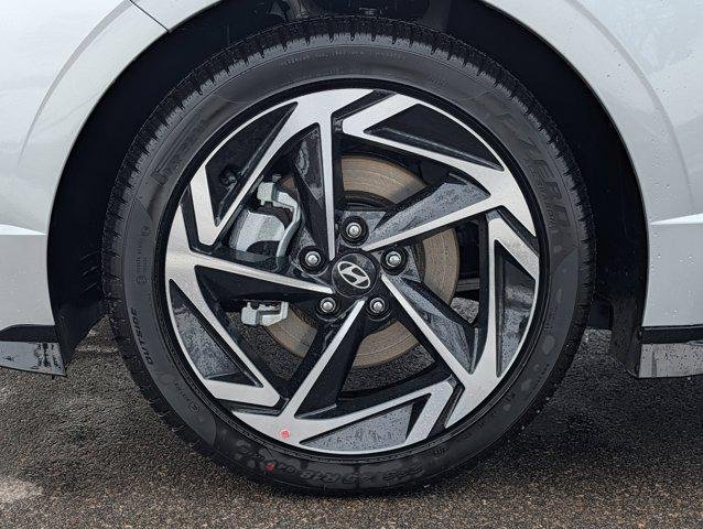 New 2026 Aero Silver Hyundai SEL Sport image 5