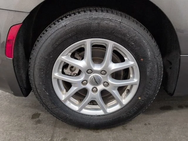 Used 2023  Chrysler Touring L image 33