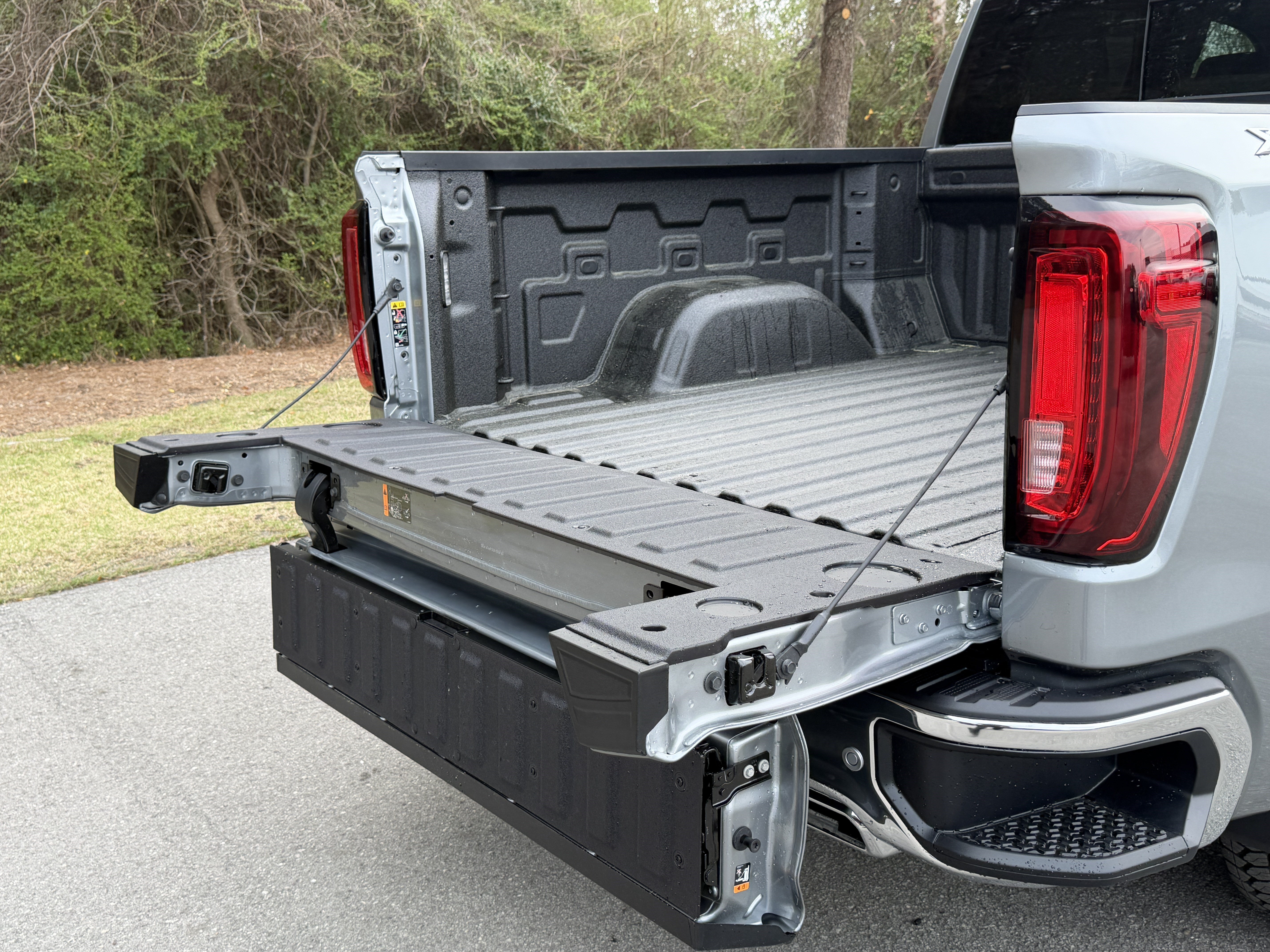 2026 GMC Sierra 1500 SLT - Photo 17