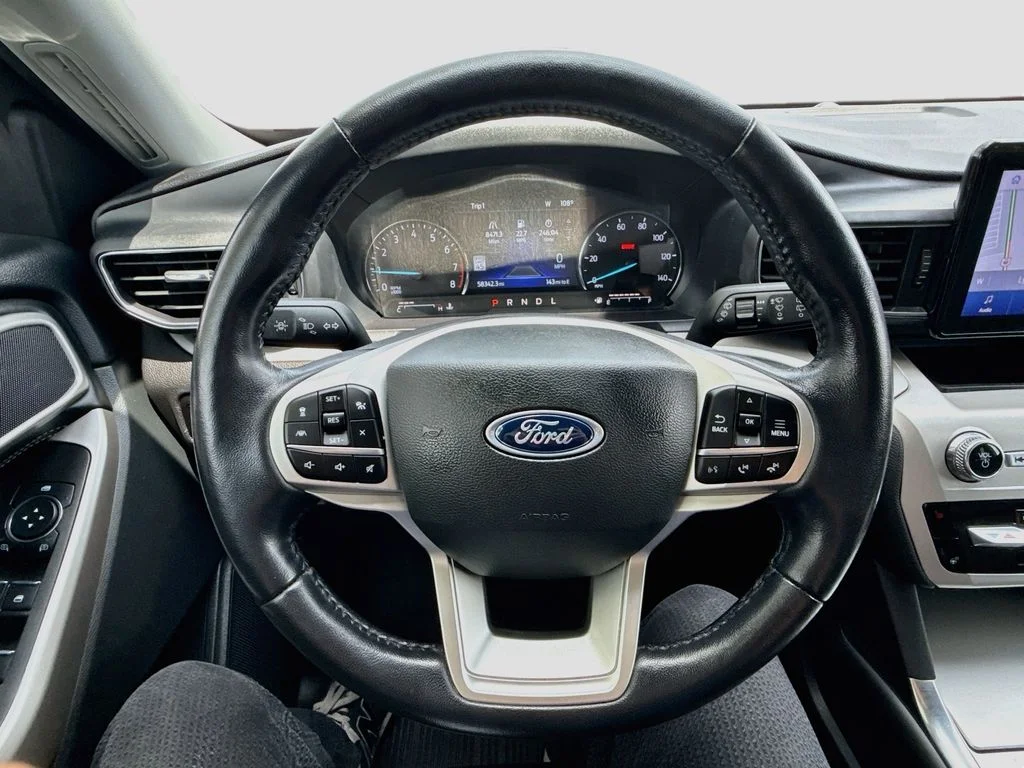 Used 2023 Stone Blue Metallic Ford XLT image 11