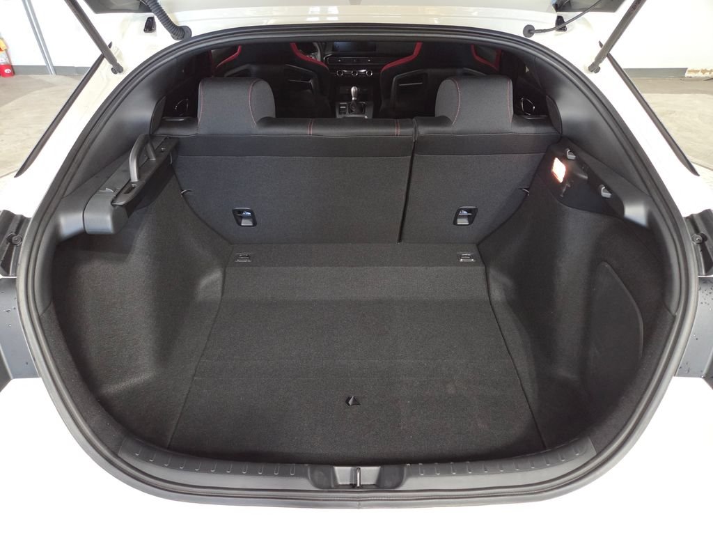 Used 2025 White Honda  image 21