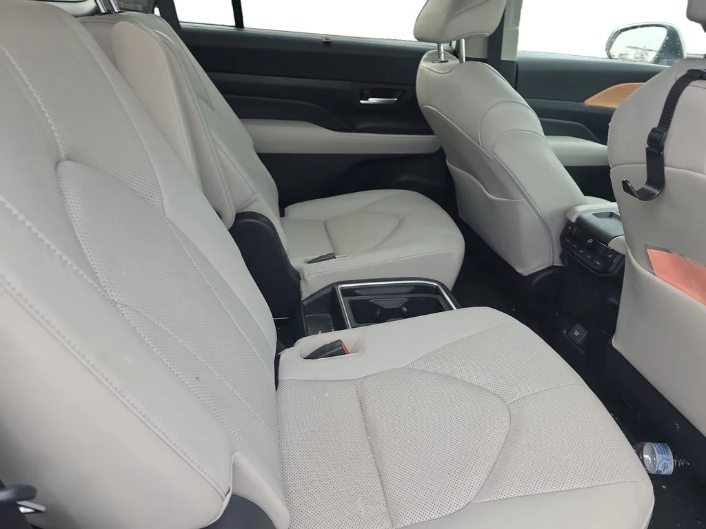 Used 2024 Wind Chill Pearl Toyota Limited image 23
