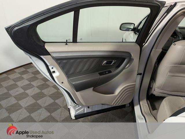 Used 2010 White Ford SEL image 28