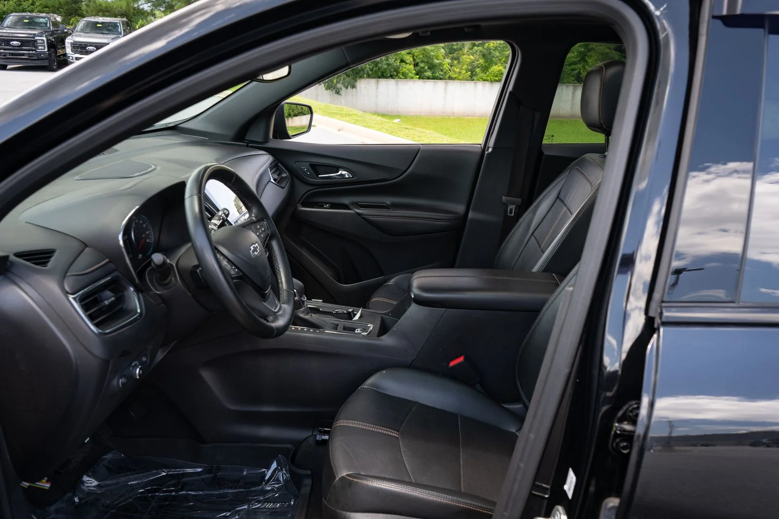 Used 2024 Black Chevrolet Premier image 14