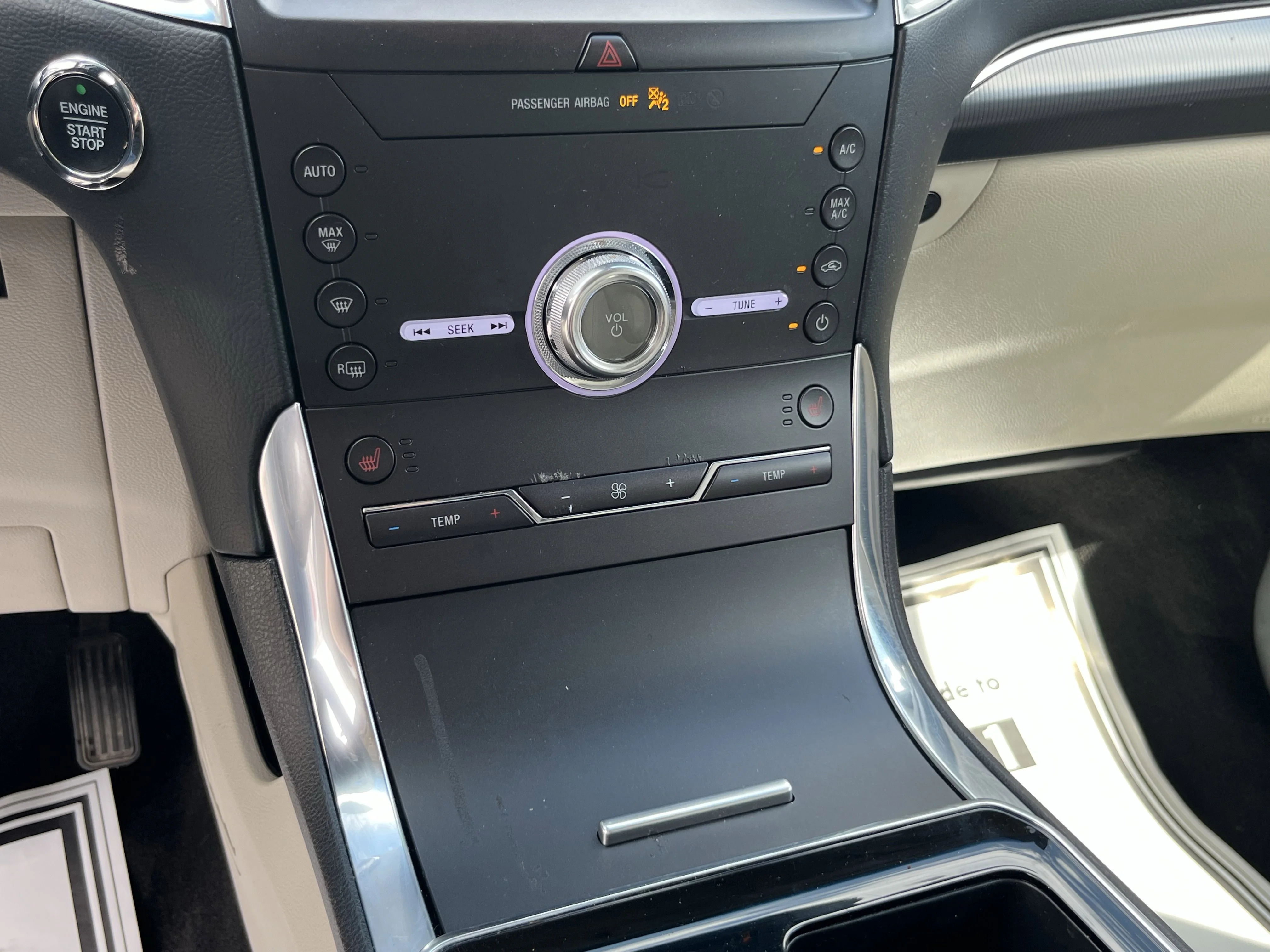 Used 2020 Green Metallic Ford Titanium image 33