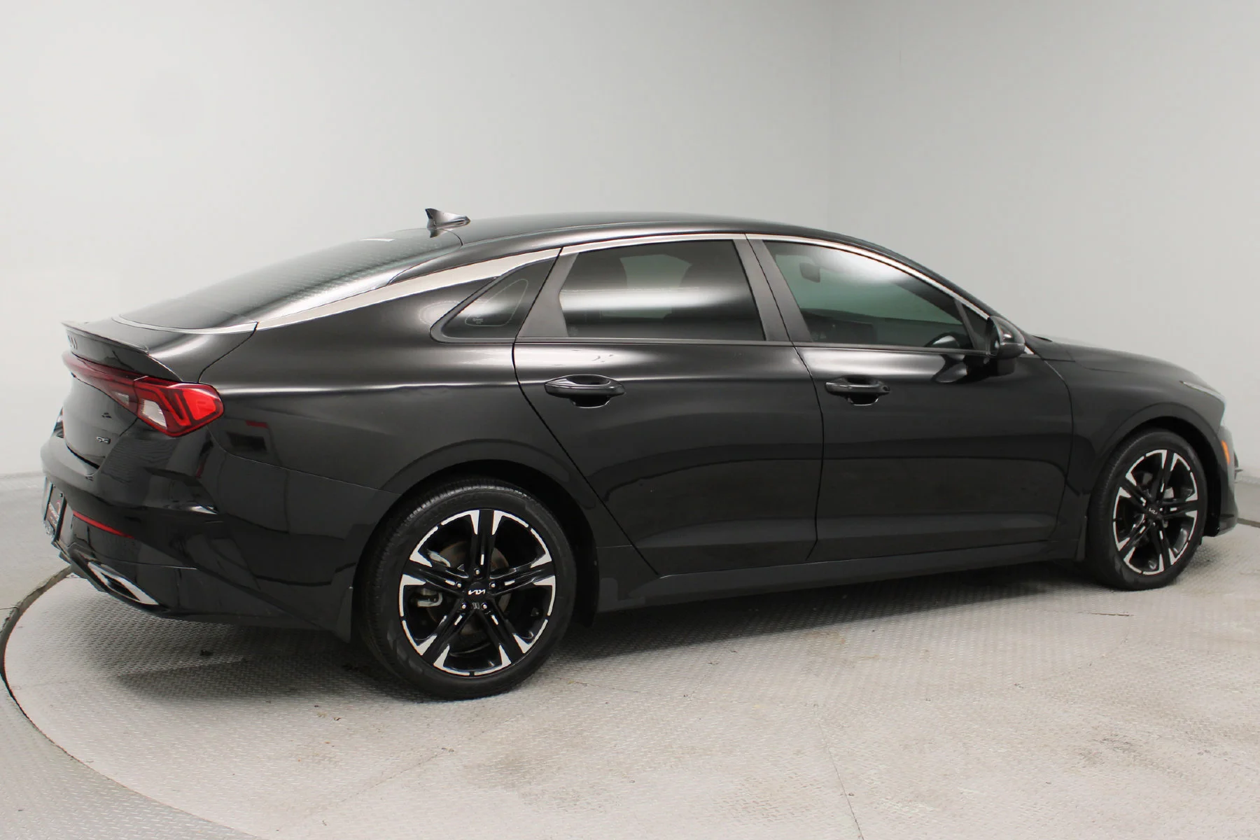 Used 2022 Ebony Black Kia GT-Line Auto FWD image 23
