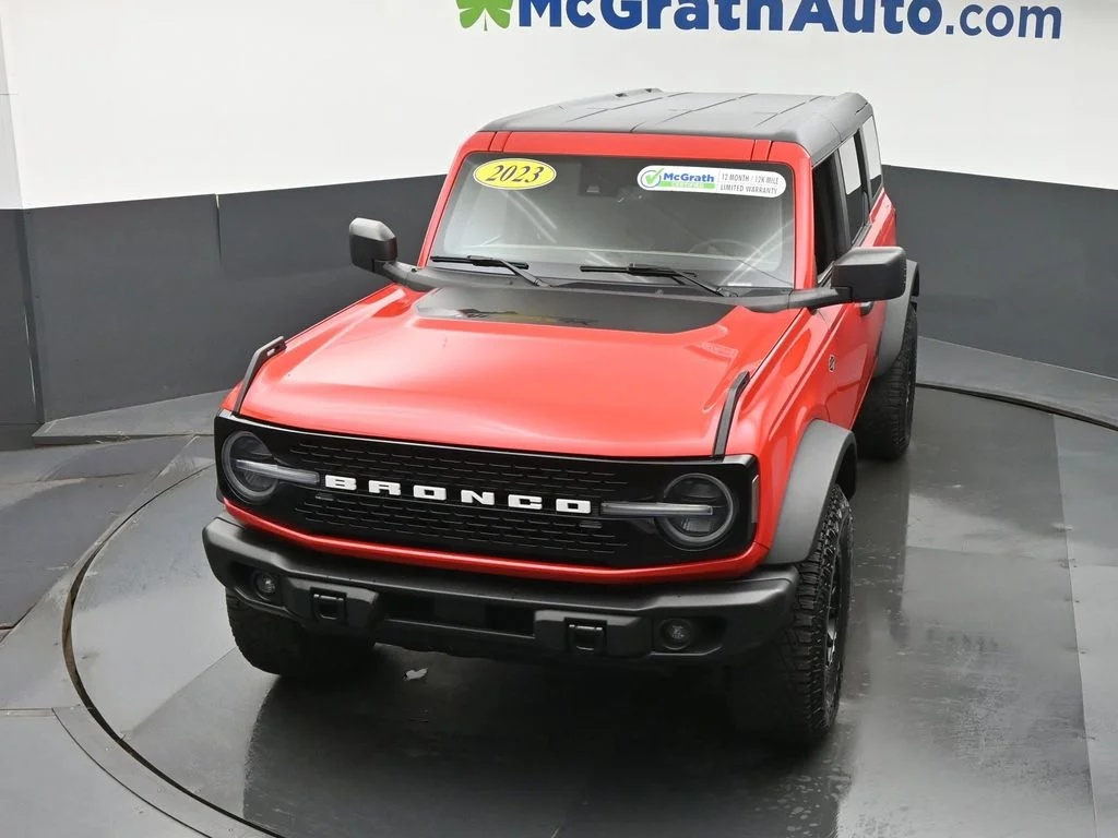 Used 2023 Red Ford Wildtrak image 26
