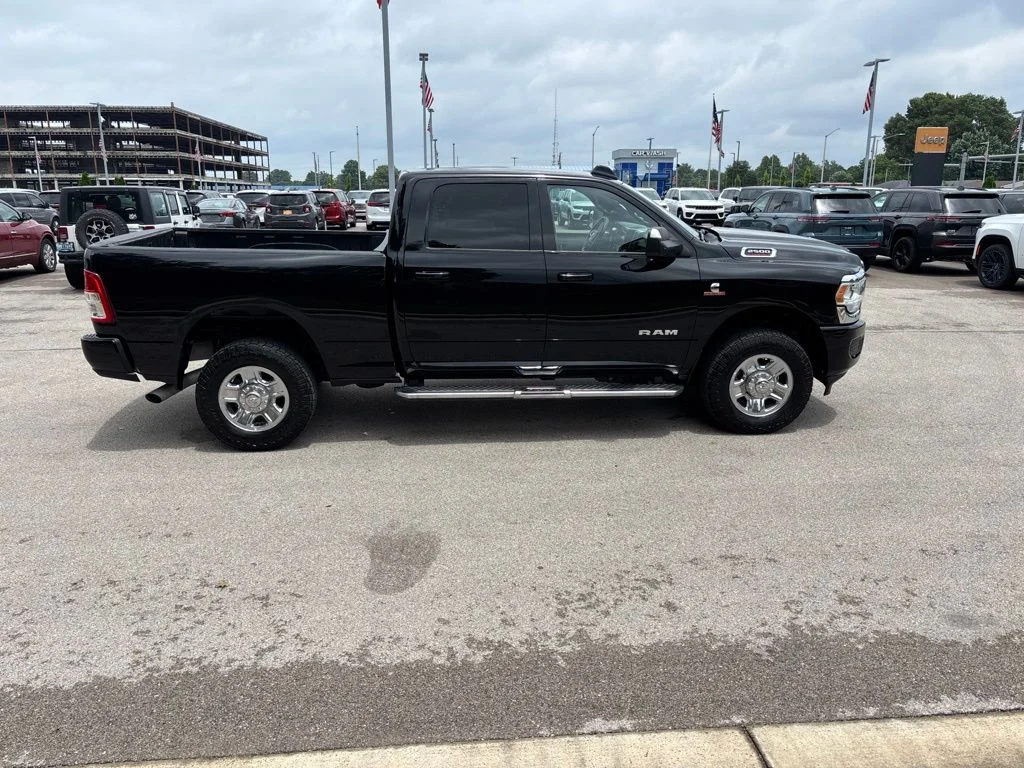 Used 2022 Diamond Black Ram Big Horn image 6