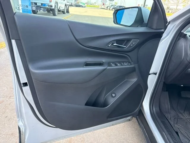 Used 2022 Silver Ice Metallic Chevrolet LT image 12