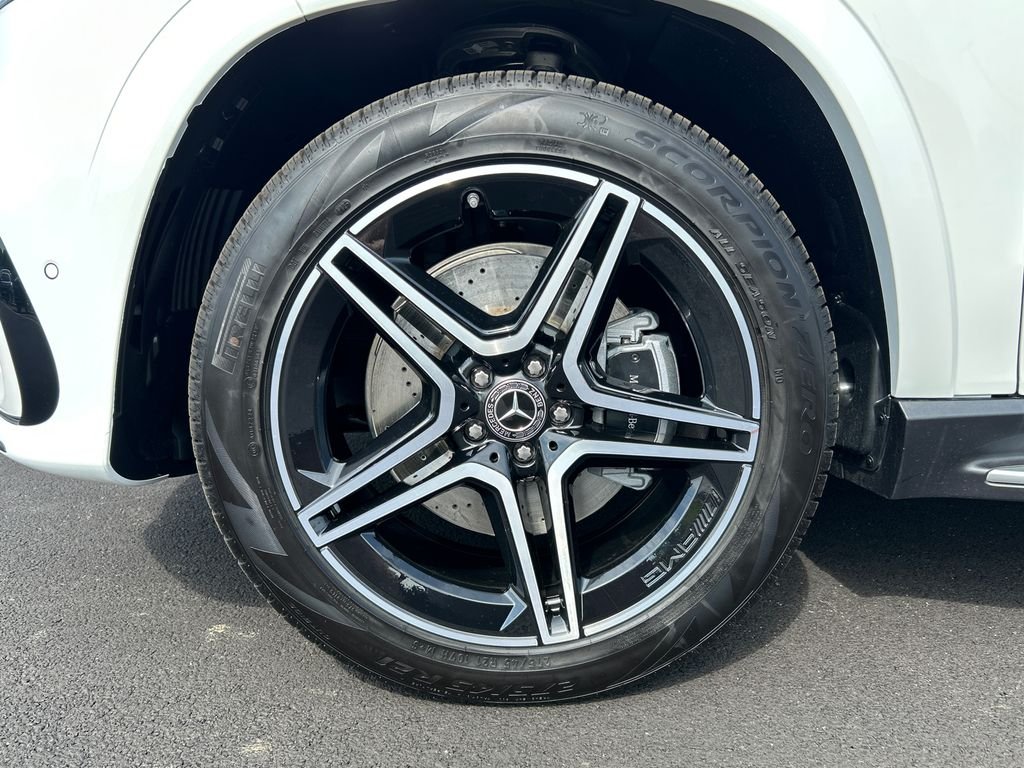 New 2026 Polar White Mercedes-Benz GLS 450 image 35