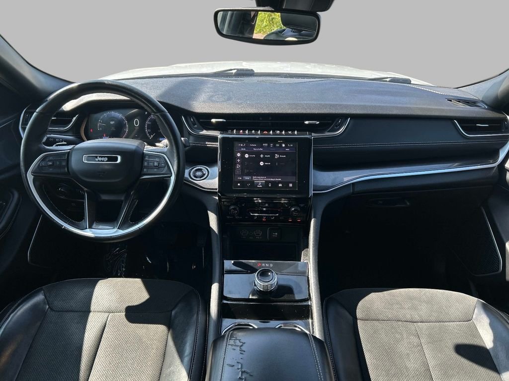 Used 2021 White Jeep Altitude image 20