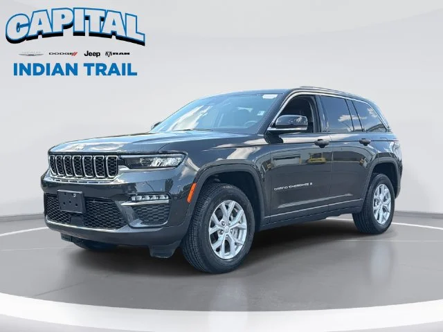 Used 2023 Brown Jeep Limited image 1