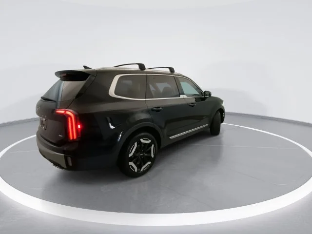 Used 2024 Black Kia EX image 6