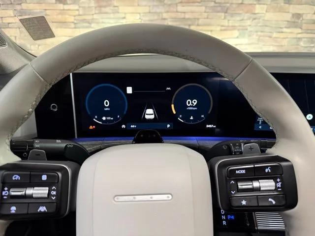 2026 Hyundai Santa Fe Limited - Photo 18