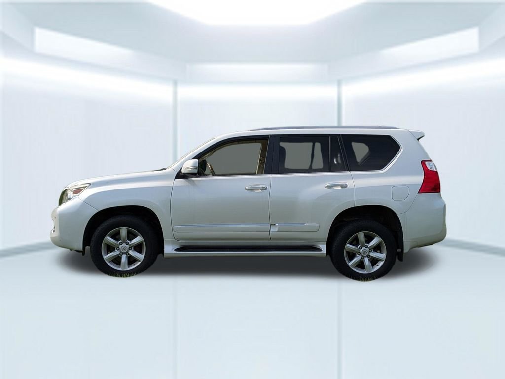 Used 2010 White Lexus 460 Premium image 2