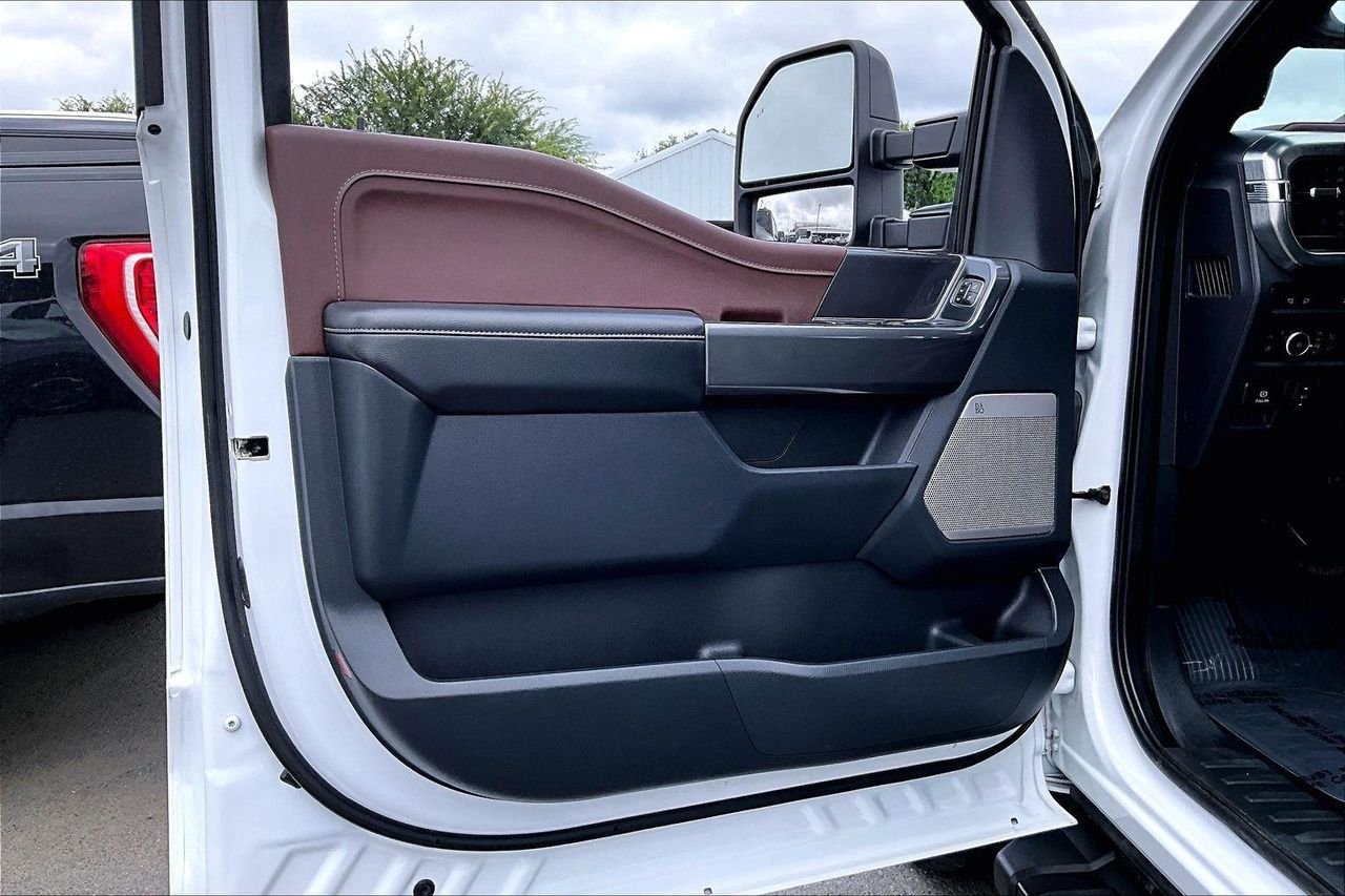 Used 2023 Oxford White Ford LARIAT image 23