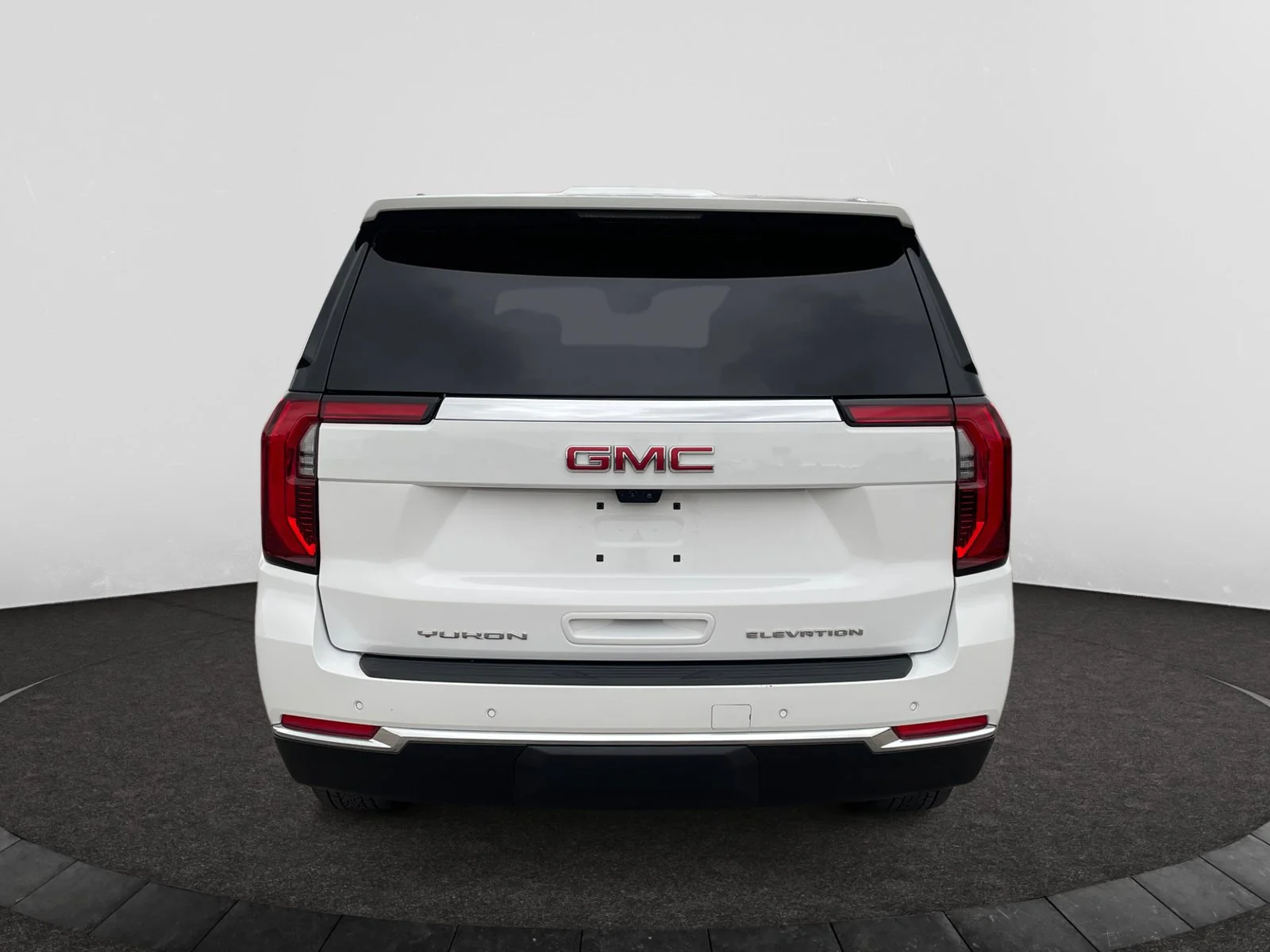 Used 2026 Summit White GMC Elevation 4WD Leather Sunroof Super Cruise Rear Media image 4