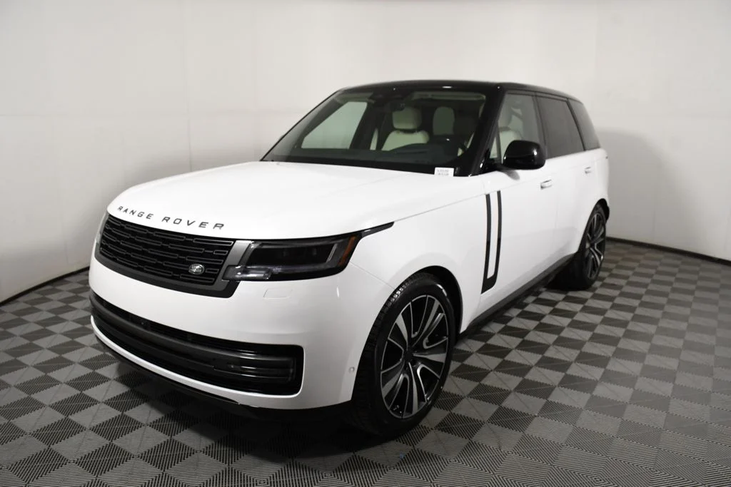 2026 Land Rover Range Rover 4.4 SE SWB's photo