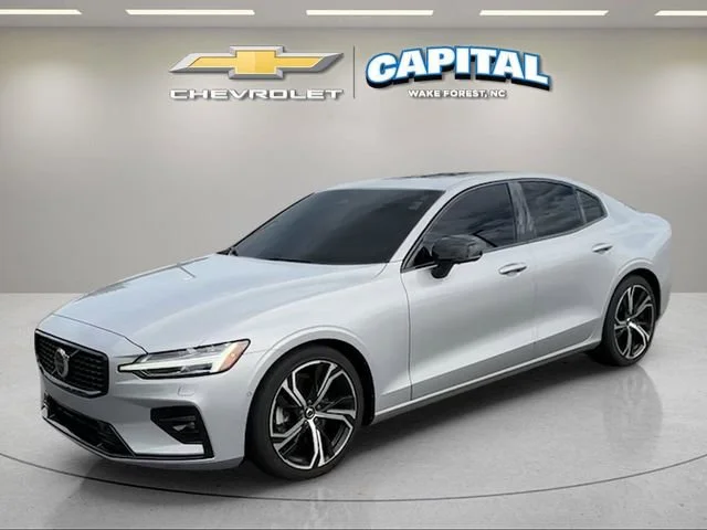 2024 Volvo S60 B5 Ultimate Dark Theme AWD's photo