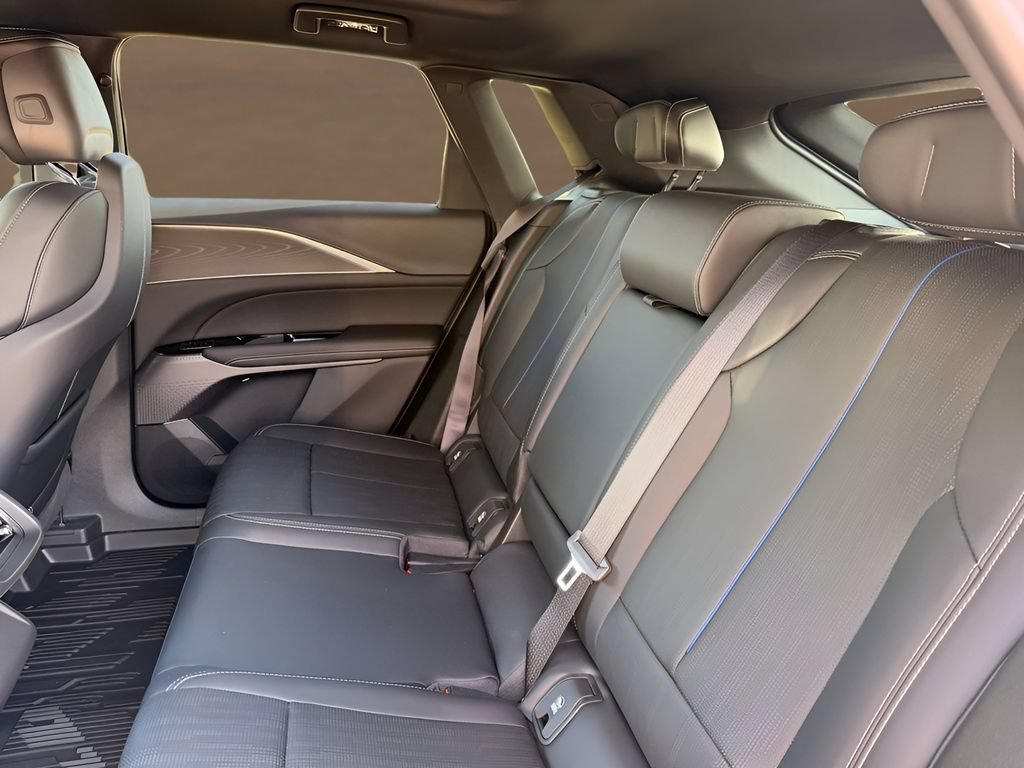 2026 Cadillac LYRIQ Luxury - Photo 21