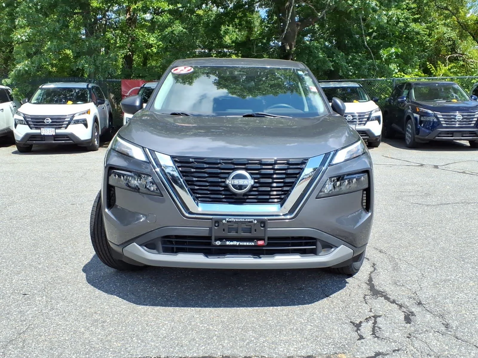 Certified Used 2023 Gun Metallic Nissan S image 2
