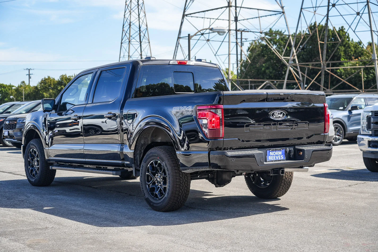 New 2026 Agate Black Metallic Ford XLT image 8