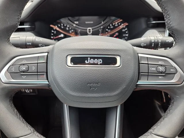 Certified Used 2025 White Jeep Latitude image 30