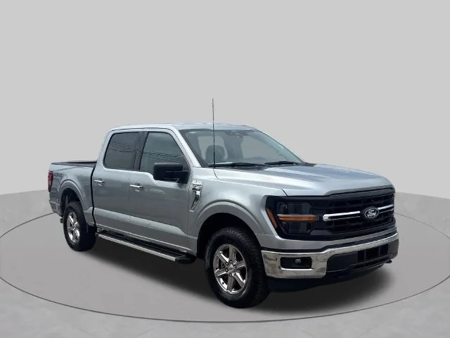 Used 2025 Silver Ford XLT image 7