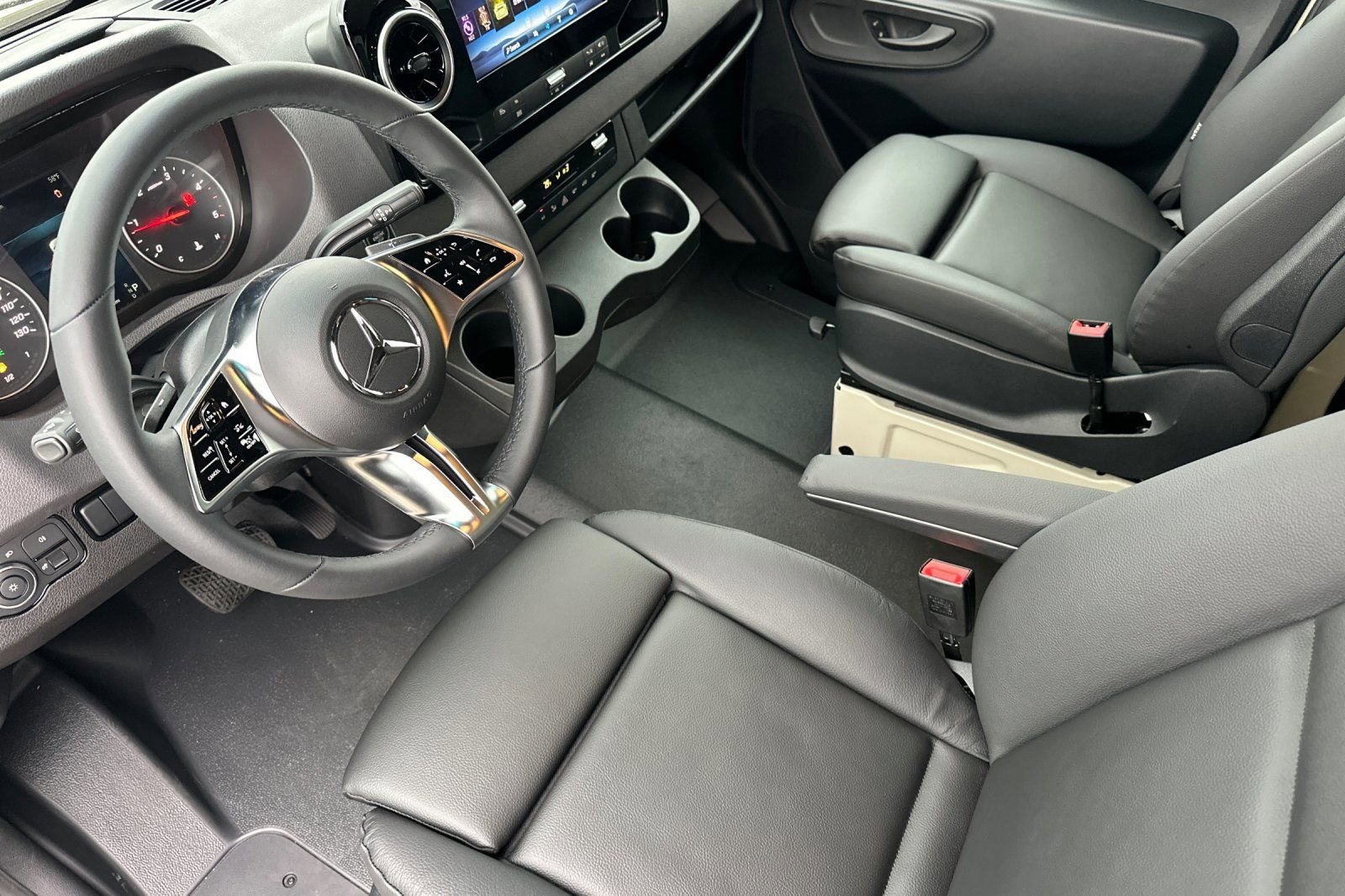 2025 Mercedes-Benz Sprinter Crew Van Base - Photo 13