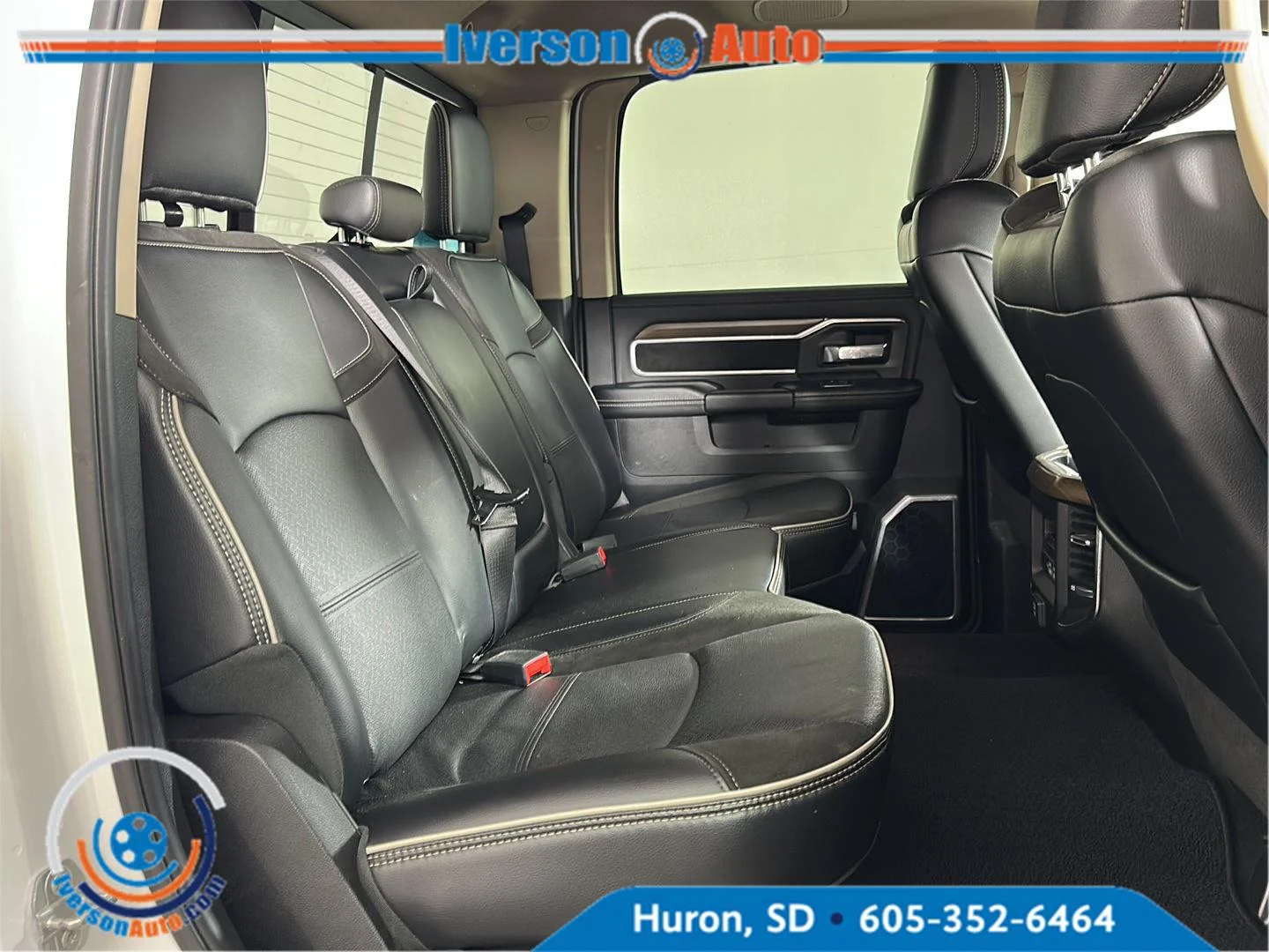 Used 2022 Bright White Clearcoat Ram Laramie image 27