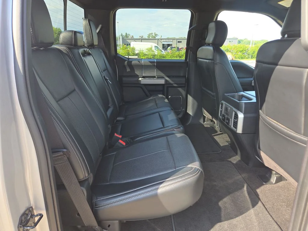 Used 2018 Ingot Silver Metallic Ford Lariat image 28