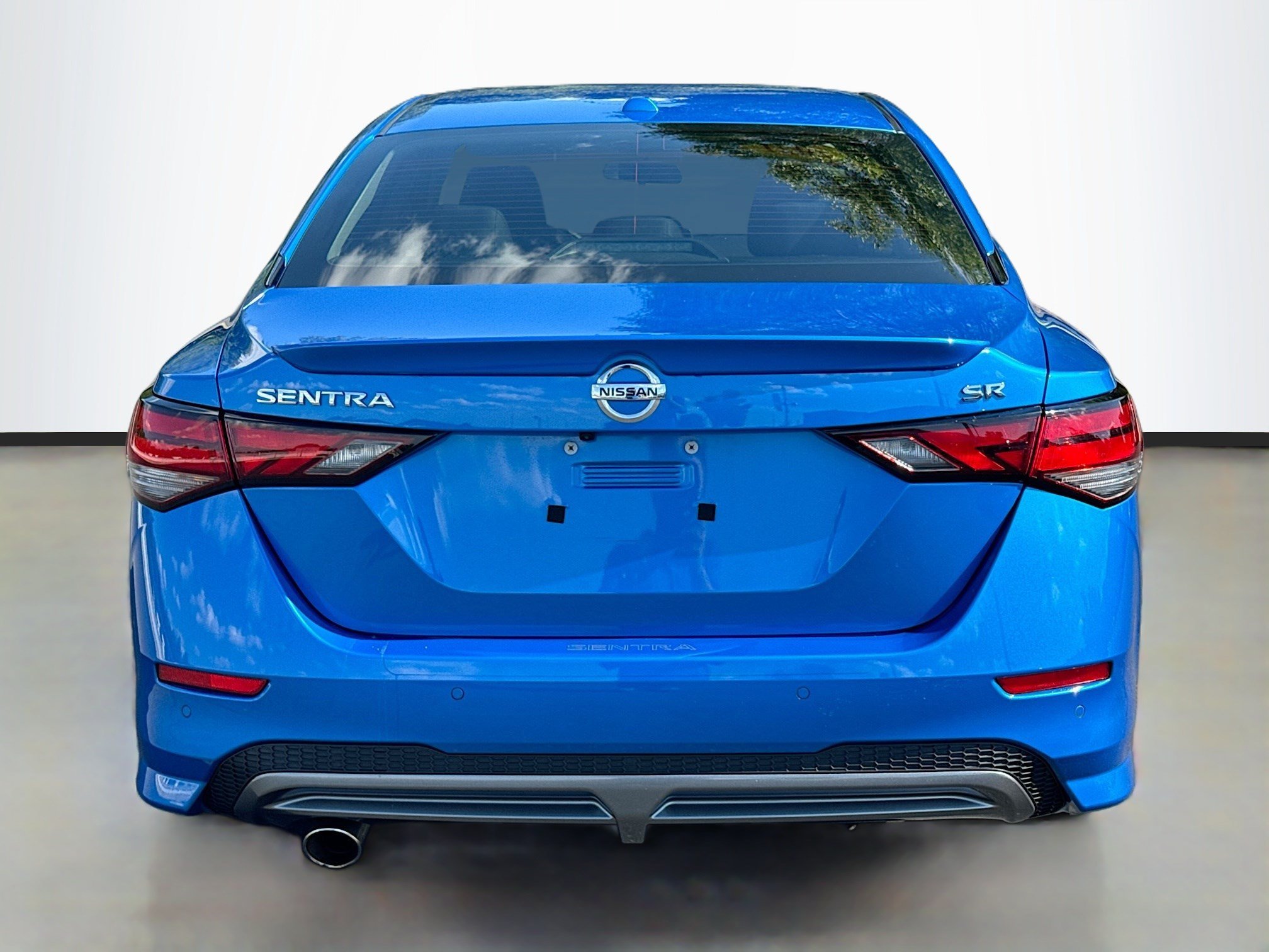 Used 2021 Electric Blue Metallic Nissan SR image 6