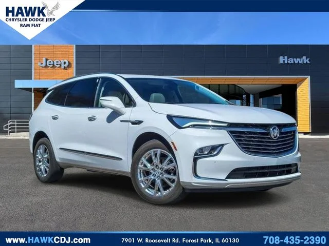 2023 Buick Enclave Essence's photo