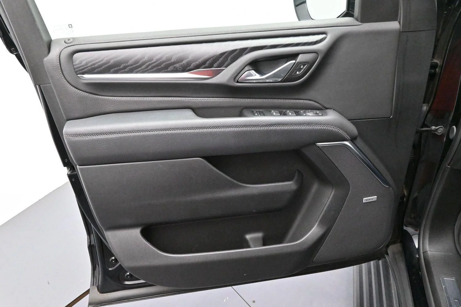Used 2024 Onyx Black GMC Denali image 13