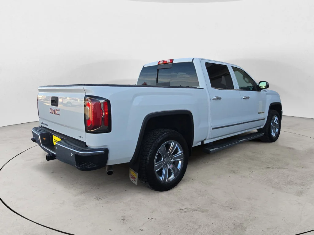 Used 2018 SUMMIT WHITE GMC SLT image 8