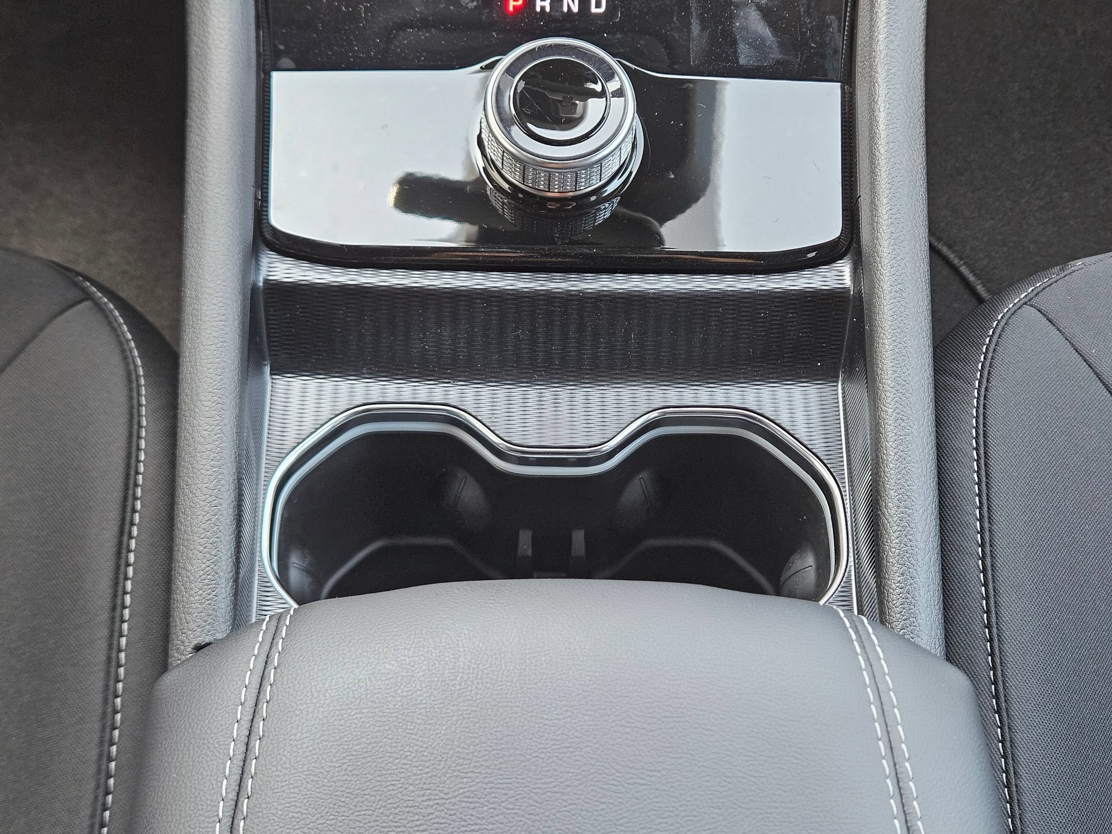 New 2026 Silver Zynith Jeep Laredo image 10