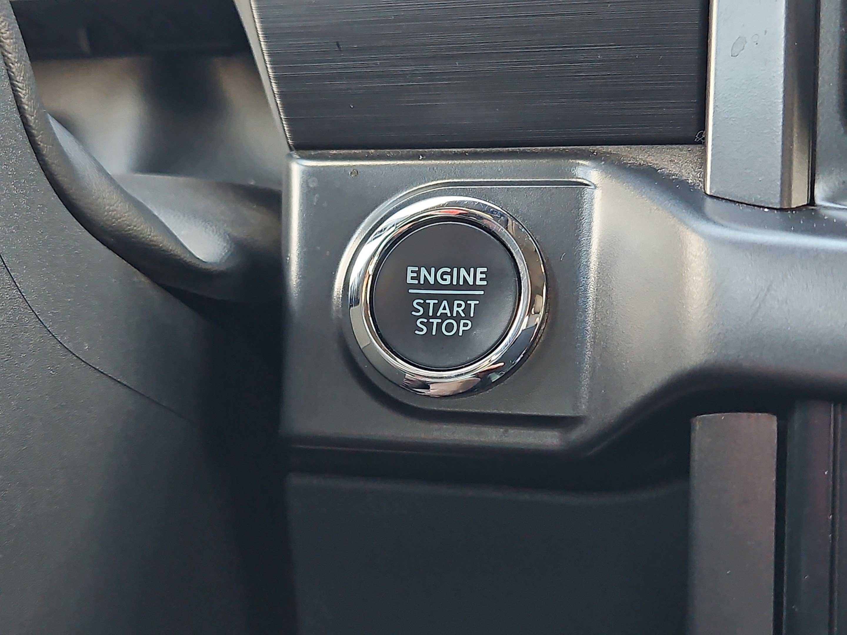 Used 2024 Silver Metallic Ford XLT image 25