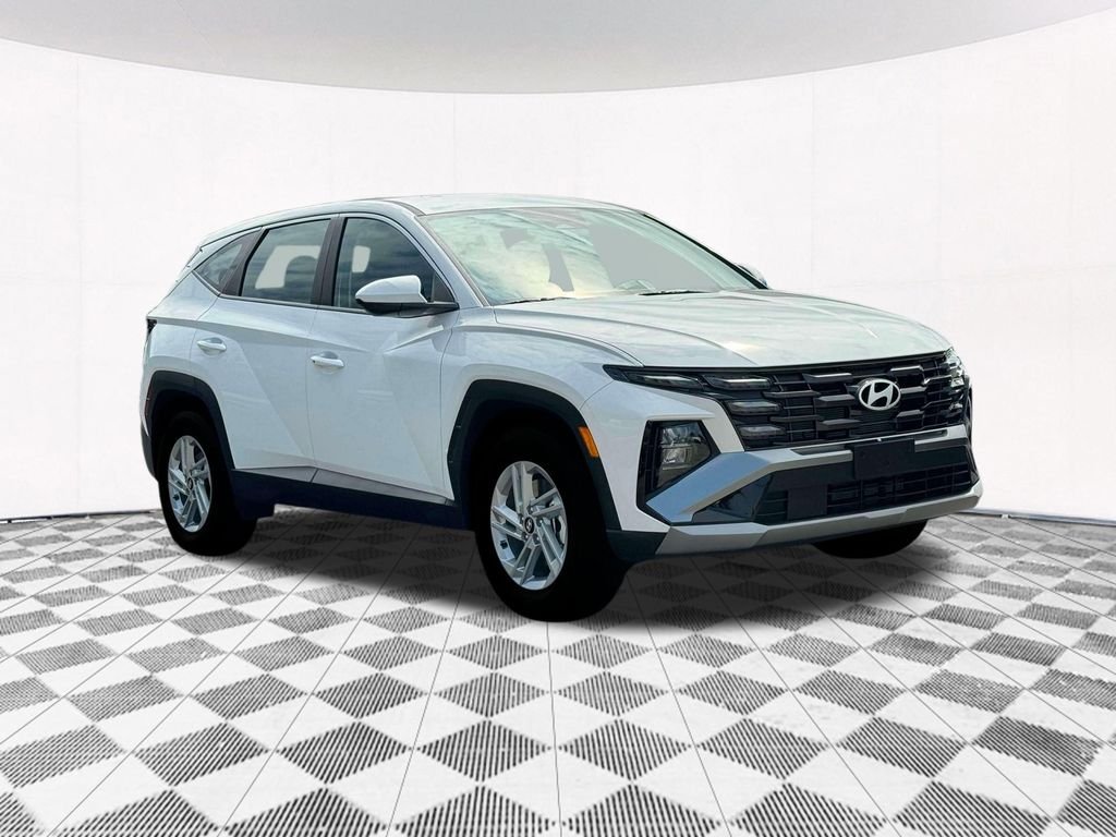 2025 Hyundai Tucson SE - Photo 17