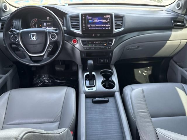 Used 2018 Gray Honda EX-L image 17