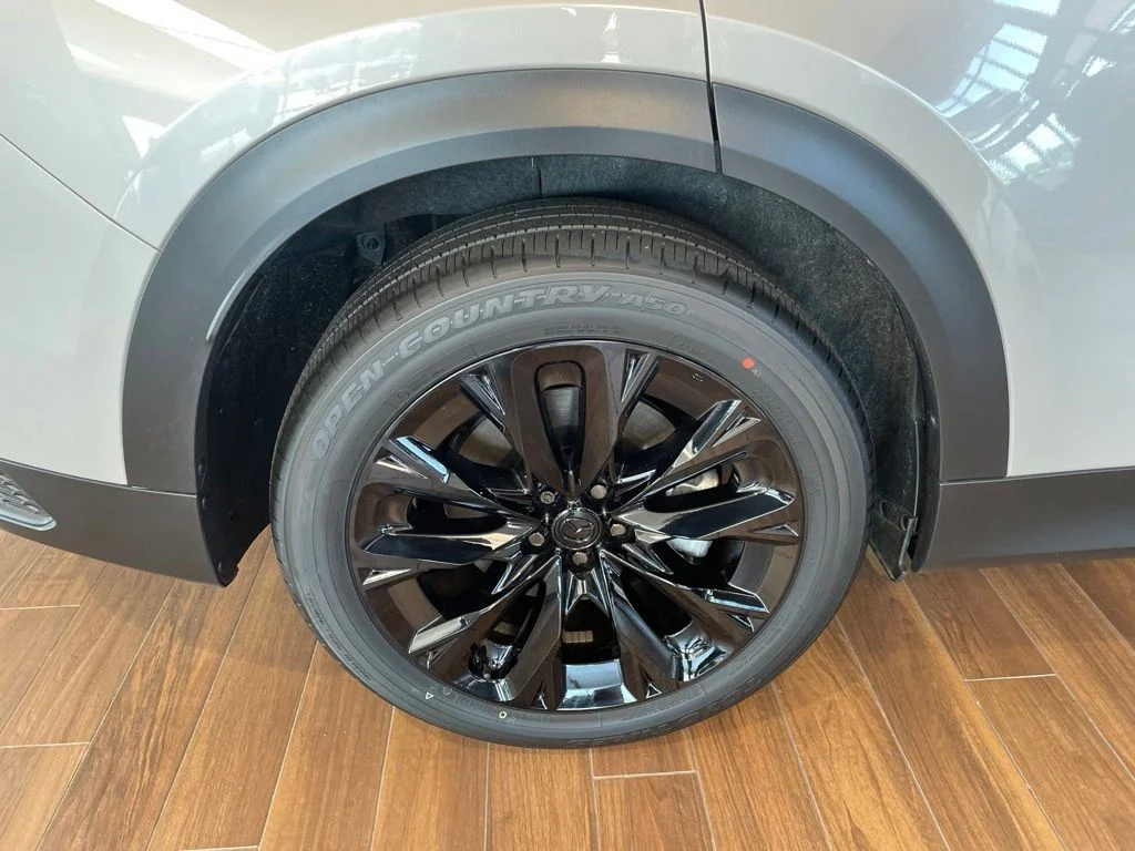 2026 Mazda CX-90 Premium Package - Photo 6