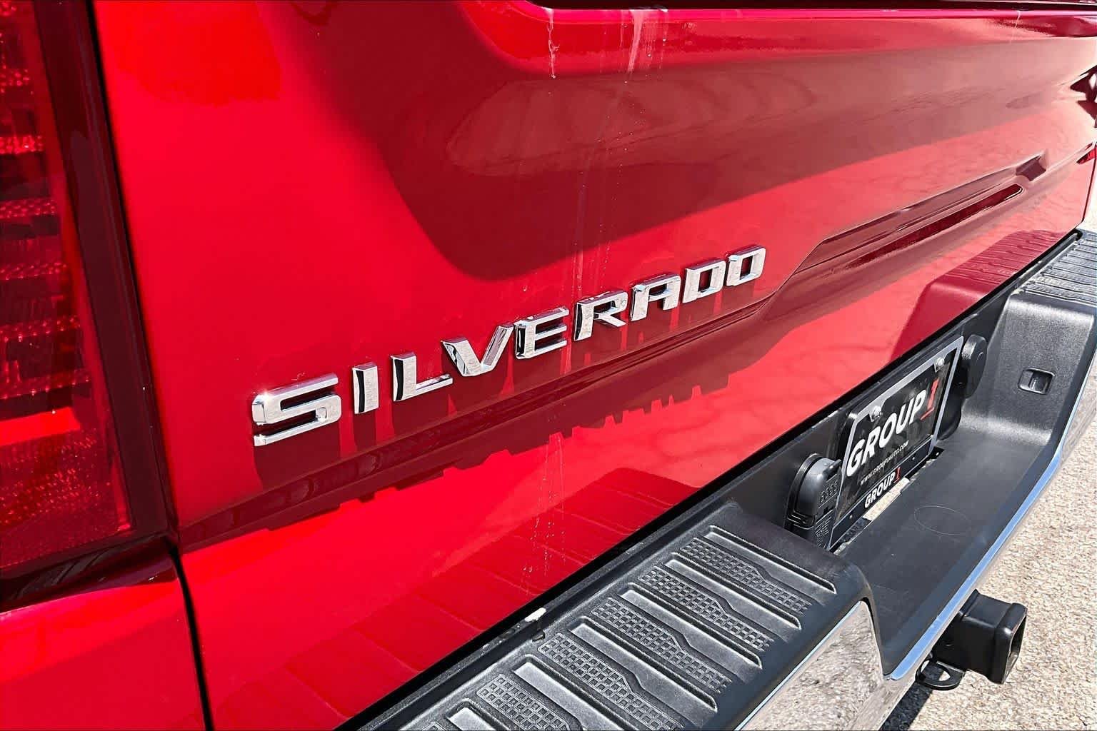 Used 2022 Red Chevrolet LT image 30