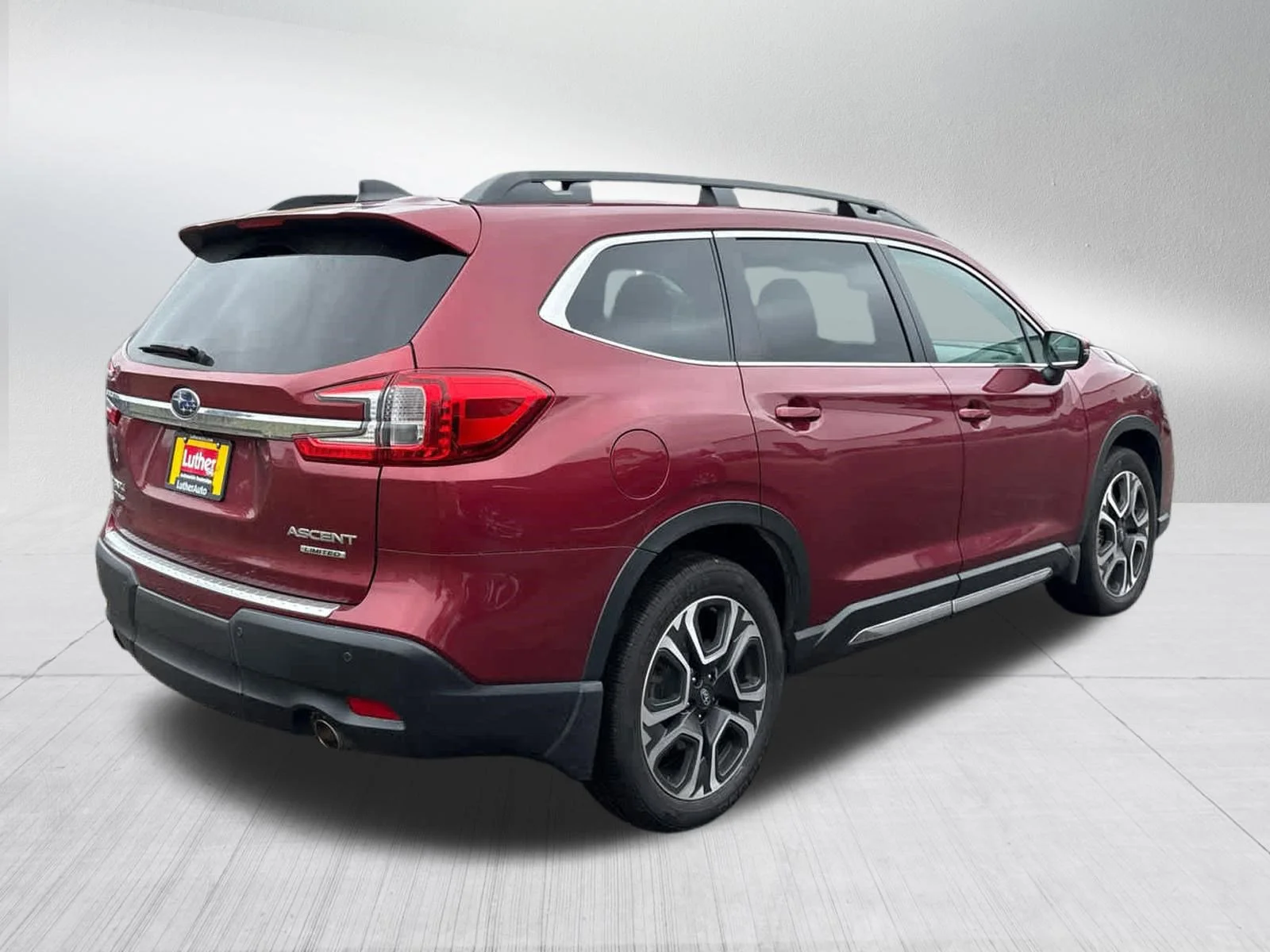 2023 Subaru Ascent Limited - Photo 8