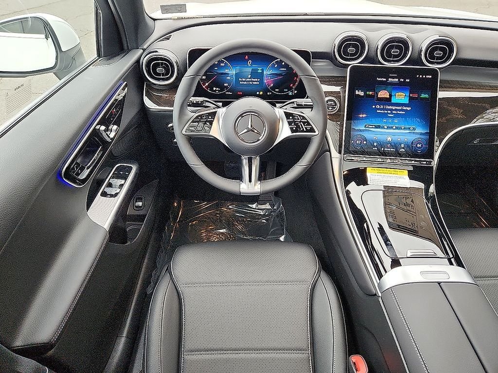 Used 2026 Polar White Mercedes-Benz GLC 300 image 7