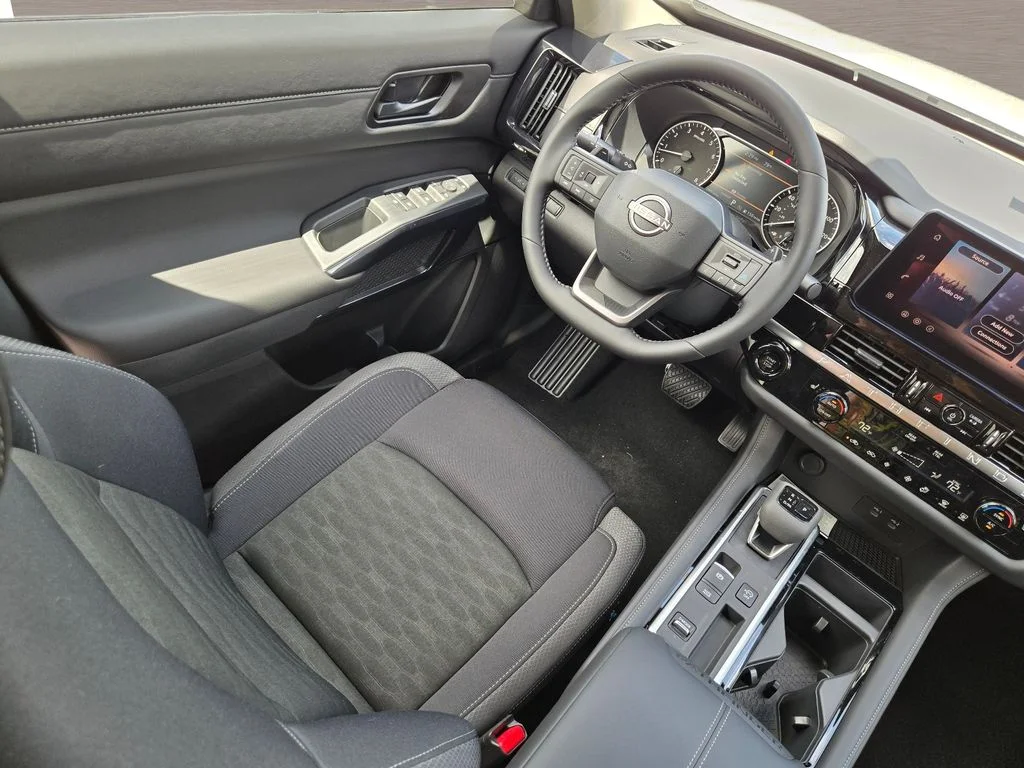 2026 Nissan Pathfinder SV - Photo 18