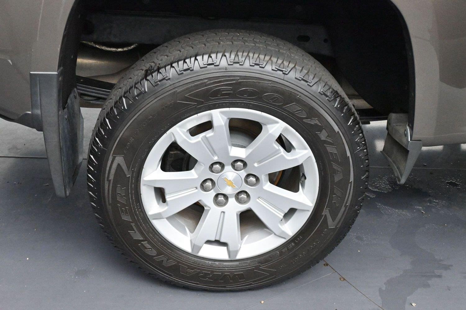 Used 2015 Brownstone Metallic Chevrolet 4WD LT image 39