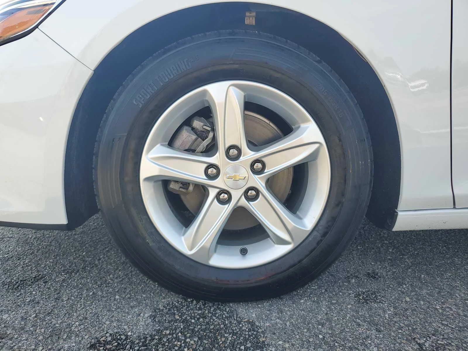 Used 2024 Summit White Chevrolet 1LT image 15